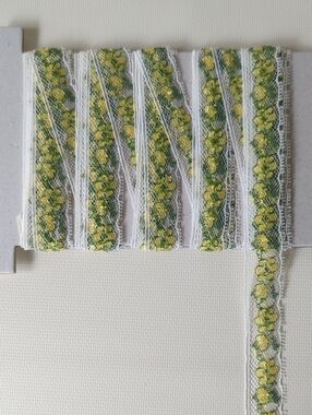 Vintage Yellow & Green Floral Lace Trim